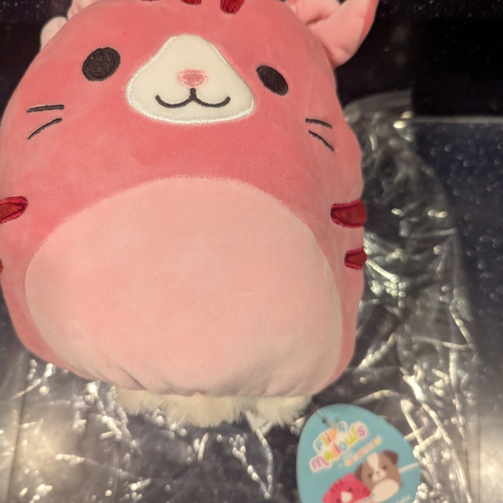 Squishmallows 8" Geraldine the Cat Plush